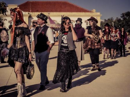 Ler notícia: Festival Vapor leva três dias de 'espírito steampunk' ao Museu Nacional Ferroviário