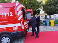 Município entrega ambulância nova aos Bombeiros Voluntários (c/áudio)