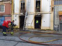 Incêndio em habitação provoca um deslocado (atualizada c/áudio)