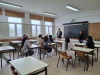 Ler notícia: Município ofereceu manuais de preparação para os Exames Nacionais