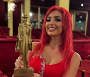 Ler notícia: Solange Kardinaly faz história e vence 'Óscar' internacional de Magia 'Mandrake d'Or' 2024